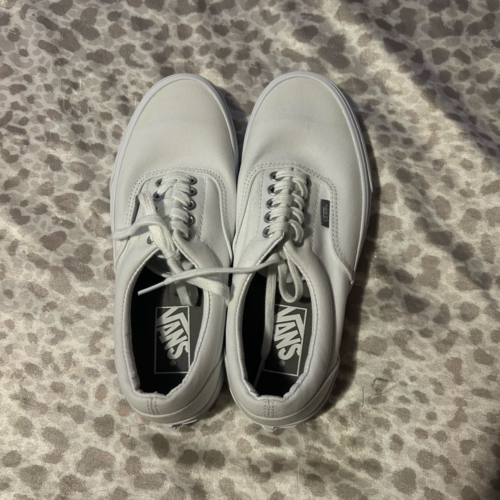 Vans women White Sneakers